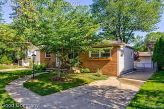 118 W Bloomfield Ave, Royal Oak, MI 48073