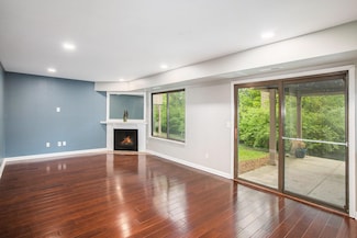 300 Briarcrest Dr Unit 141, Ann Arbor, MI 48104