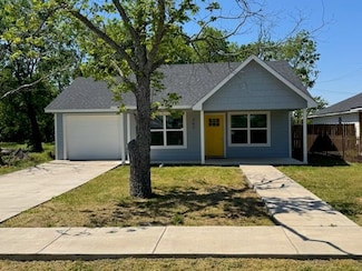 302 Stallings St, Terrell, TX 75160