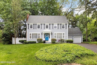 42 Pheasant Ridge Dr, Albany, NY 12211