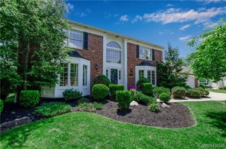 64 Plumwood Ct, East Amherst, NY 14051