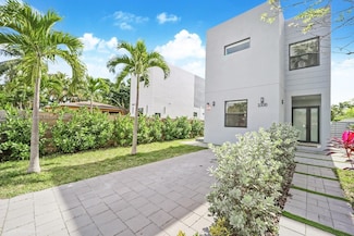 2330 SW 14th St, Miami, FL 33145