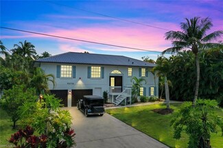 1570 Avion Place, Naples, FL 34104