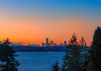 1 Brook Bay Rd, Mercer Island, WA 98040