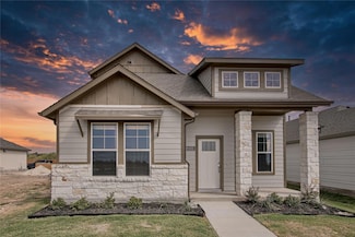 205 Pinnacle Ln, Niederwald, TX 78640
