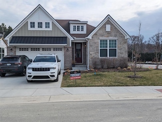 2298 Pondview Ln, Troy, MI 48085