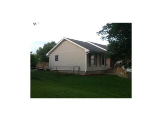 606 W Pine St, Archie, MO 64725