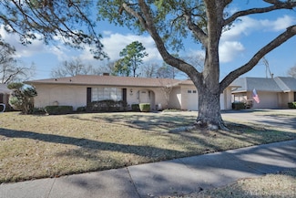 7416 Camelback Dr, Shreveport, LA 71105