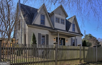 351 Seavy St, Senoia, GA 30276