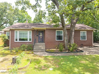 19 Hiland Dr, Fort Smith, AR 72901