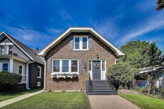 1102 Wadsworth Ave, North Chicago, IL 60064