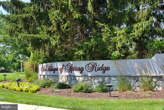 111 Hawthorne Ct, Reading, PA 19610