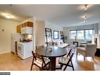 504 W Franklin Ave Unit 2B, Minneapolis, MN 55405