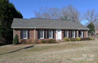 2443 1st Street Place NW, Hickory, NC 28601