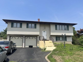 42 Barbara Ave, Port Jefferson Station, NY 11776