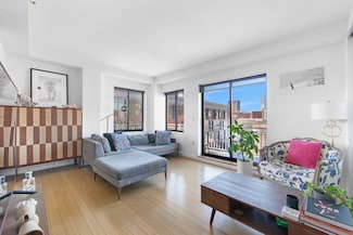 353 E 104th St, New York, NY 10029