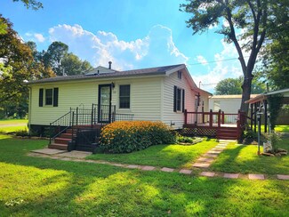 106 School St, Livermore, KY 42352