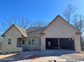 630 Lakeview Dr, Crossville, TN 38558