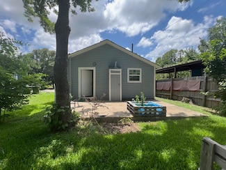 1216 Bruce St, Bryan, TX 77803