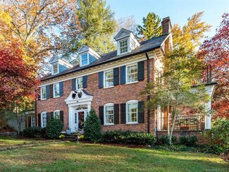 35 Oak Ln, Asheville, NC 28801