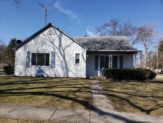 203 S Stott St, Genoa, IL 60135