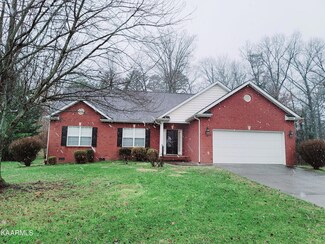 825 Mackenzie Dr, Maryville, TN 37804