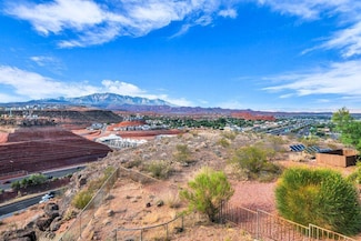 393 N Crest Line Cir, St. George, UT 84790