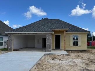 10495 Highcrest Dr, Denham Springs, LA 70706