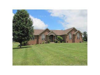 2486 N Bayberry Dr, Ramsey, IN 47166