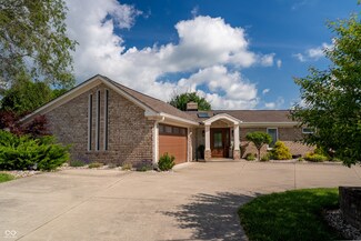 9454 Raintree Dr S, Columbus, IN 47201