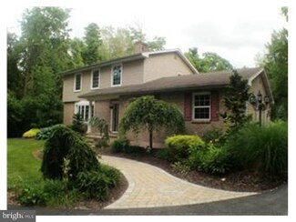 6302 Sweetwood Dr, Macungie, PA 18062