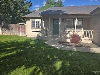 16 N Highland Ct, Middleton, ID 83644