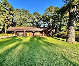 100 Chris St, Jasper, TX 75951