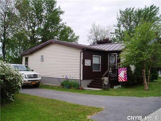 8718 State Route 12e, Three Mile Bay, NY 13693