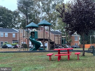68 Chestnut Dr, Stafford, VA 22554