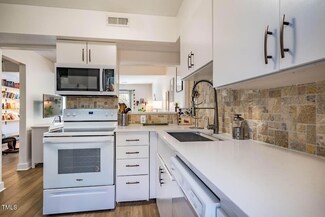 220 Elizabeth St Unit F2, Chapel Hill, NC 27514