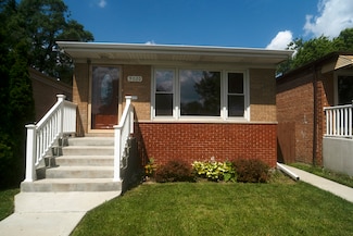 9020 S Wallace St, Chicago, IL 60620