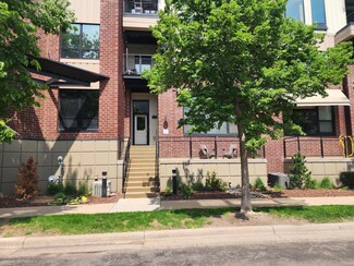 198 Elm St Unit 107, Saint Paul, MN 55102