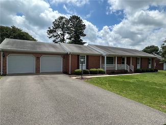 7352 Walnut Grove Dr, Mechanicsville, VA 23111