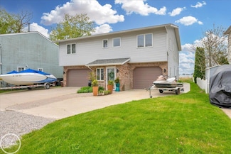 7860 Belle Brae Rd, Ira, MI 48023