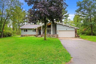 5369 Lily Ct, Stevens Point, WI 54481