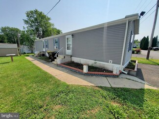 5148 Roseberry Dr, Doylestown, PA 18902