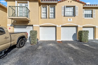 1035 Lake Shore Dr Unit 105, West Palm Beach, FL 33403