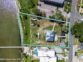 1811 Riverview Dr, Melbourne, FL 32901