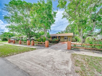 7140 Fillmore St, Hollywood, FL 33024