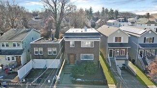 32-34 Seneca St, Staten Island, NY 10310