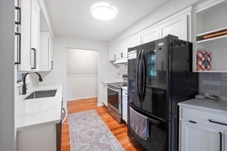 4133 Kentucky Cir N, Minneapolis, MN 55427