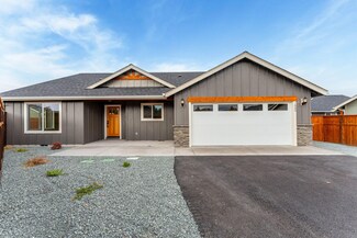 1600 SW Kokanee Ln, Grants Pass, OR 97527