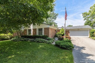 2931 Pebble Creek Dr, Ann Arbor, MI 48108