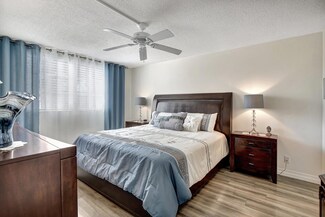 2951 NW 46th Ave Unit 207, Lauderdale Lakes, FL 33313